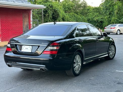 Used 2007 Mercedes-Benz S 550 4MATIC w/ AMG Sport Pkg image 4