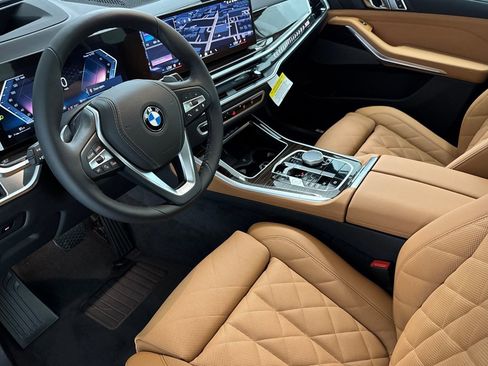 Used 2026 BMW X5 sDrive40i w/ Climate Comfort Package image 4