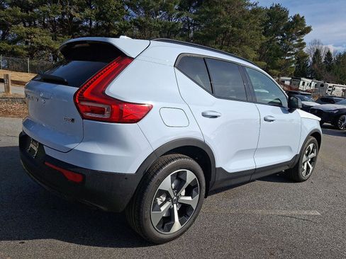 New 2026 Volvo XC40 B5 Plus w/ Protection Package Premier image 4