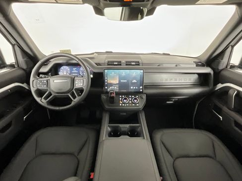 New 2026 Land Rover Defender 130 X-Dynamic SE AWD/4WD image 4