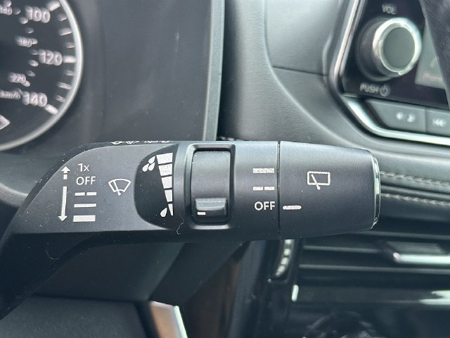 Used 2021 Nissan Rogue SL FWD image 29