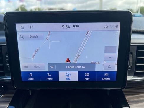 Used 2022 Ford Explorer Limited w/ Class IV Trailer Tow Package image 29