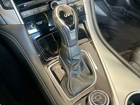 Used 2019 INFINITI Q60 3.0t Luxe w/ Essential Package image 17