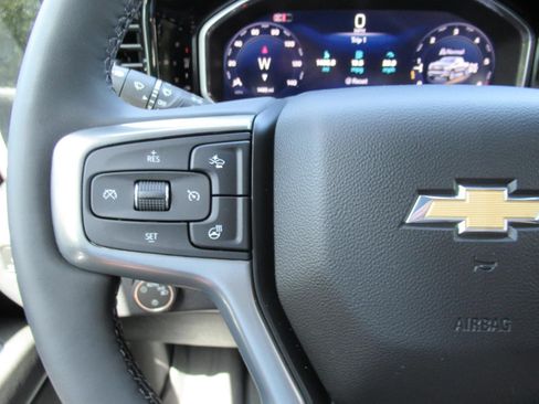 Used 2026 Chevrolet Silverado 1500 LT AWD/4WD image 25