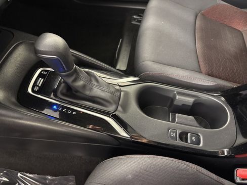 Used 2024 Toyota Corolla SE w/ SE Premium Package image 33