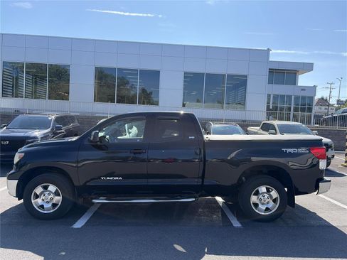 Used 2010 Toyota Tundra 4x4 Double Cab w/ TRD Off-Road Pkg image 2