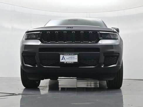 New 2025 Jeep Grand Cherokee L Altitude image 47