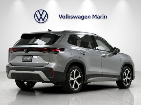 New 2026 Volkswagen Tiguan SE FWD image 5