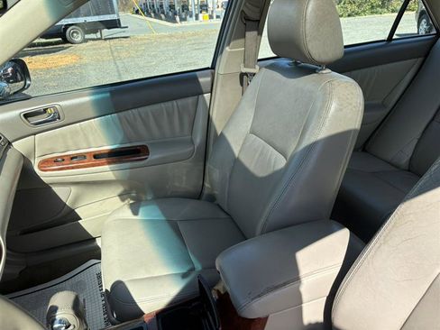 Used 2006 Toyota Camry V6 image 8