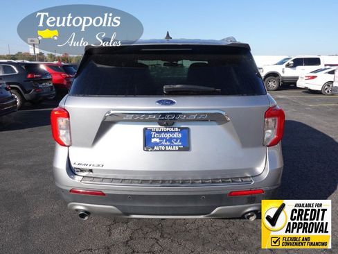 Used 2022 Ford Explorer Limited w/ Equipment Group 301A RWD image 4