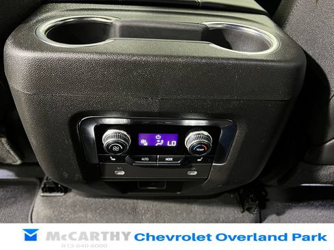 Used 2023 GMC Yukon XL AT4 w/ Technology Package AWD/4WD image 29