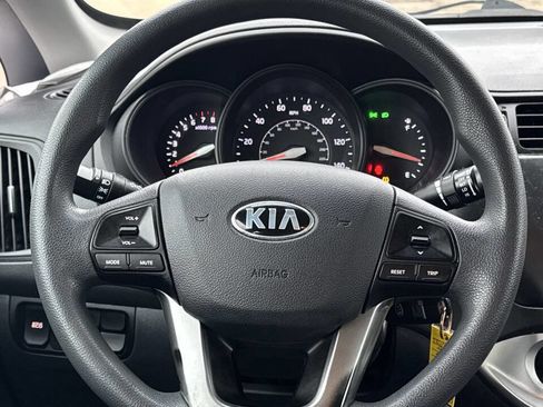 Used 2013 Kia Rio LX w/ PWR Pkg image 10