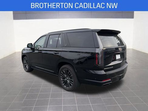 Certified 2025 Cadillac Escalade Sport Platinum image 9