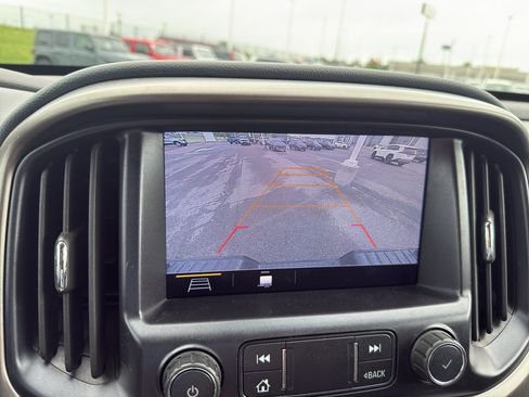 Used 2021 Chevrolet Colorado Z71 AWD/4WD image 21