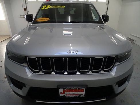 Certified 2023 Jeep Grand Cherokee Laredo X image 23