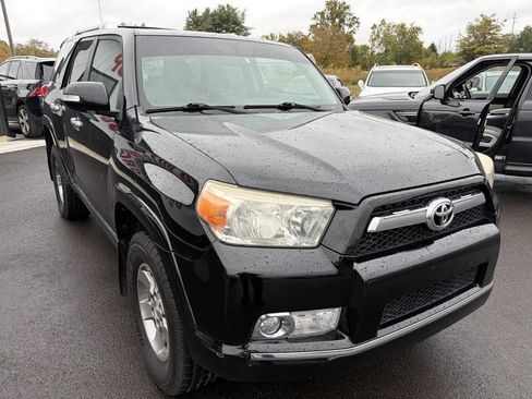 Used 2011 Toyota 4Runner SR5 image 4