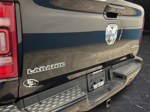 Used 2019 RAM 1500 Laramie w/ Sport Appearance Package AWD/4WD image 38