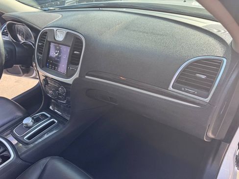Used 2020 Chrysler 300 Touring L w/ Value Package RWD image 17