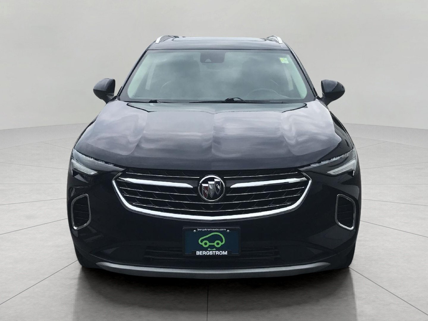Used 2021 Buick Envision Essence w/ Technology Package I AWD/4WD image 3