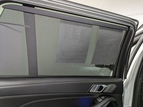 Certified 2025 BMW X7 M60i w/ Executive Package image 51