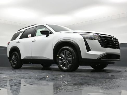 New 2026 Nissan Pathfinder SV AWD/4WD image 31