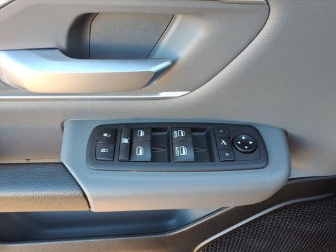 Used 2021 RAM 1500 Big Horn AWD/4WD image 19