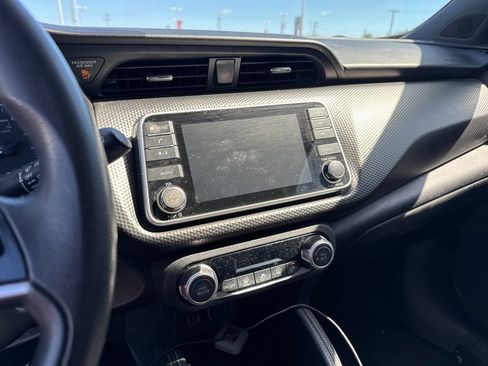 Used 2019 Nissan Kicks SV FWD image 8