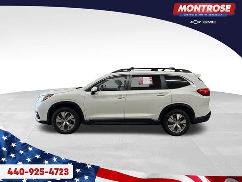 Used 2022 Subaru Ascent Premium w/ Convenience Package AWD/4WD image 2