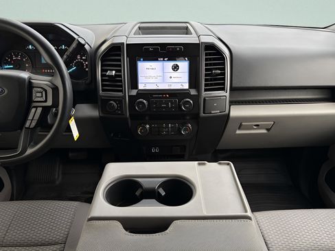 Used 2019 Ford F150 XLT image 43