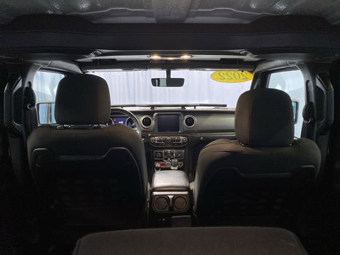 Used 2022 Jeep Wrangler Unlimited Rubicon 4xe w/ Cold Weather Group image 34