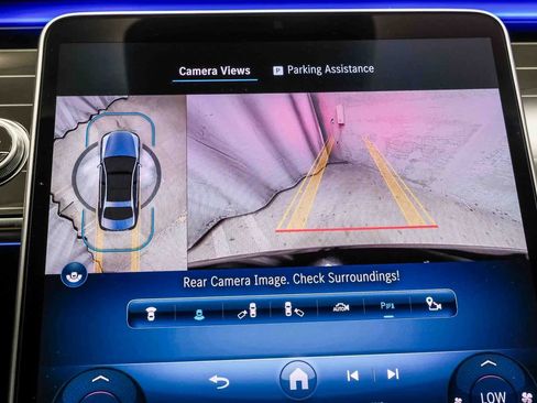 Certified 2022 Mercedes-Benz S 580 4MATIC Sedan w/ AMG Line Package image 23