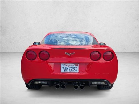 Used 2011 Chevrolet Corvette Coupe w/ 1LT RWD image 7