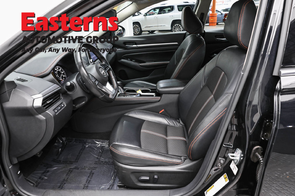 Used 2024 Nissan Altima 2.5 SR FWD image 15