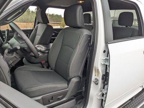 Used 2025 RAM 2500 Big Horn image 38