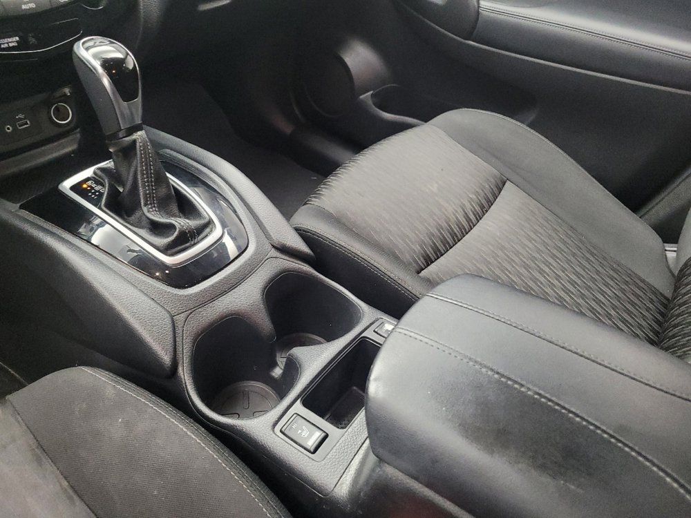Used 2018 Nissan Rogue SV FWD image 26