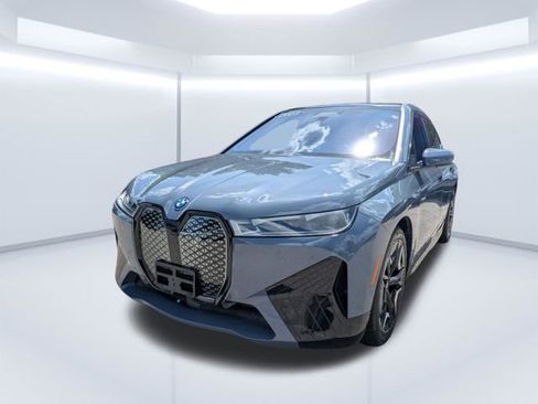 Used 2023 BMW iX M60 w/ Executive Package AWD/4WD image 8