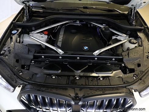 Certified 2024 BMW X6 xDrive40i w/ Premium Package image 40