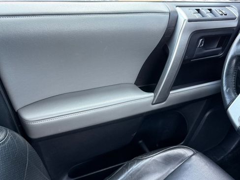 Used 2012 Toyota 4Runner SR5 w/ Premium Pkg w/3rd Row Seat image 31