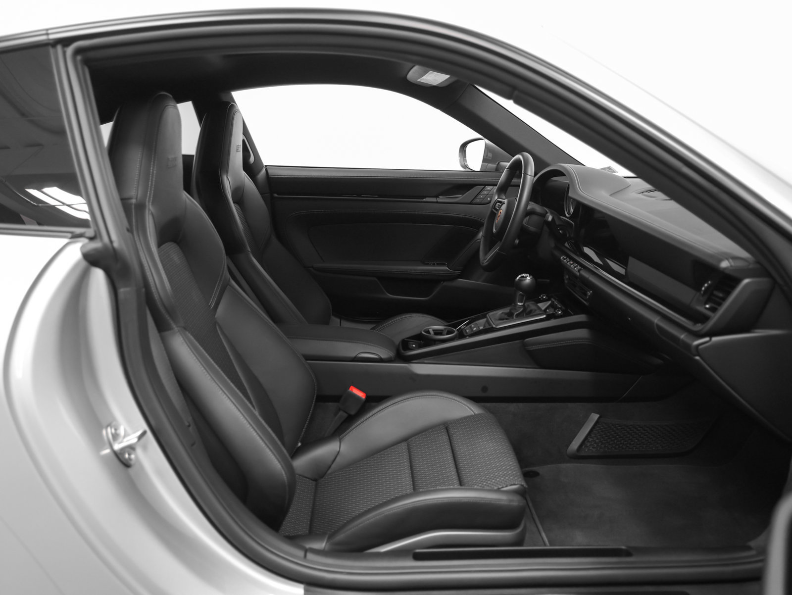 Certified 2024 Porsche 911 Carrera T RWD image 23