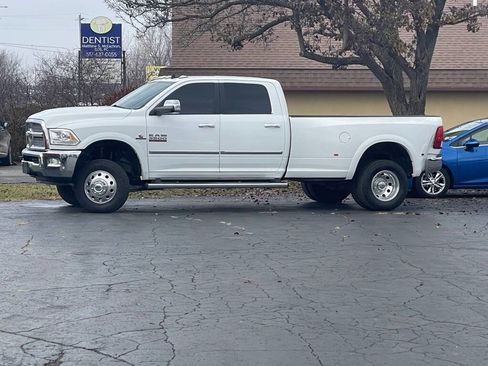Used 2018 RAM 3500 Laramie image 7