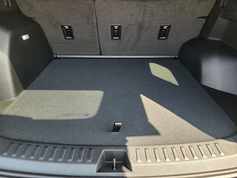 New 2026 Chevrolet Equinox LT w/ Safety and Technology Package FWD image 21