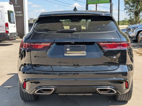 Used 2021 Jaguar F-PACE R-Dynamic S image 4