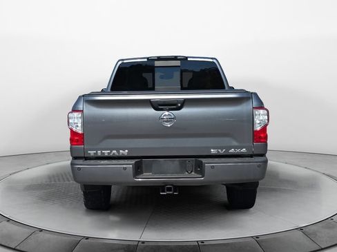 Used 2017 Nissan Titan SV AWD/4WD image 4