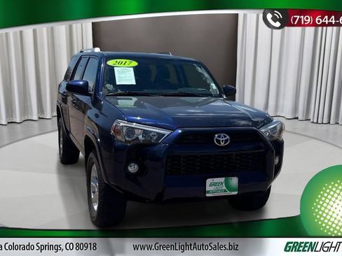 Used 2017 Toyota 4Runner SR5 AWD/4WD image 7