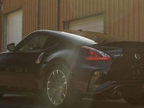 Used 2017 Chevrolet Cruze LT w/ Convenience Package image 19