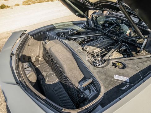 Used 2025 Chevrolet Corvette Stingray Premium Cpe w/ Z51 Performance Package RWD image 57