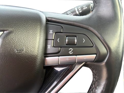 Used 2023 Cadillac XT6 Premium Luxury w/ Technology Package AWD/4WD image 33