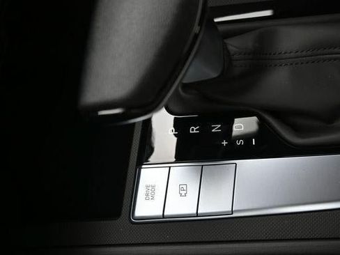 New 2026 Hyundai Elantra SE FWD image 18