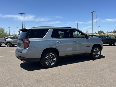 Used 2025 Chevrolet Tahoe Z71 AWD/4WD image 5