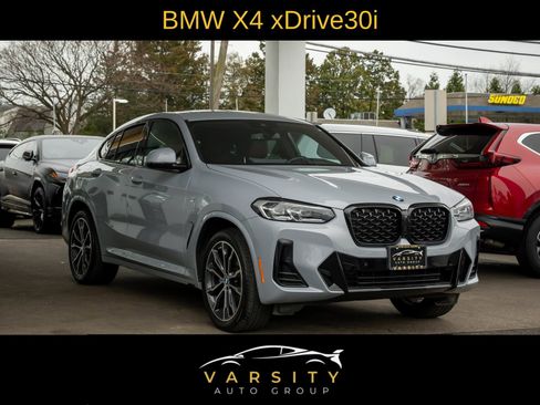 Used 2022 BMW X4 xDrive30i w/ Premium Package Essential image 3